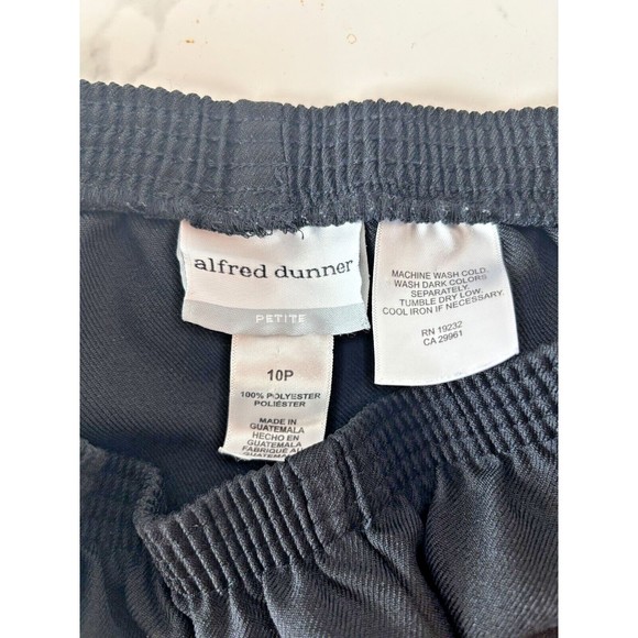 Alfred Dunner Pleated Black Petite Pull On Dress Pants w/ Pockets - Size 10P - Picture 4 of 7